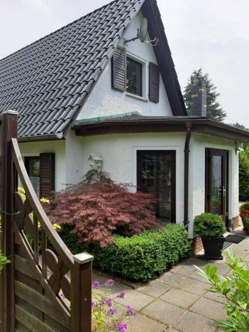 Gemuetliches Ferienhaus In Seenaehe Sewekow Exterior photo